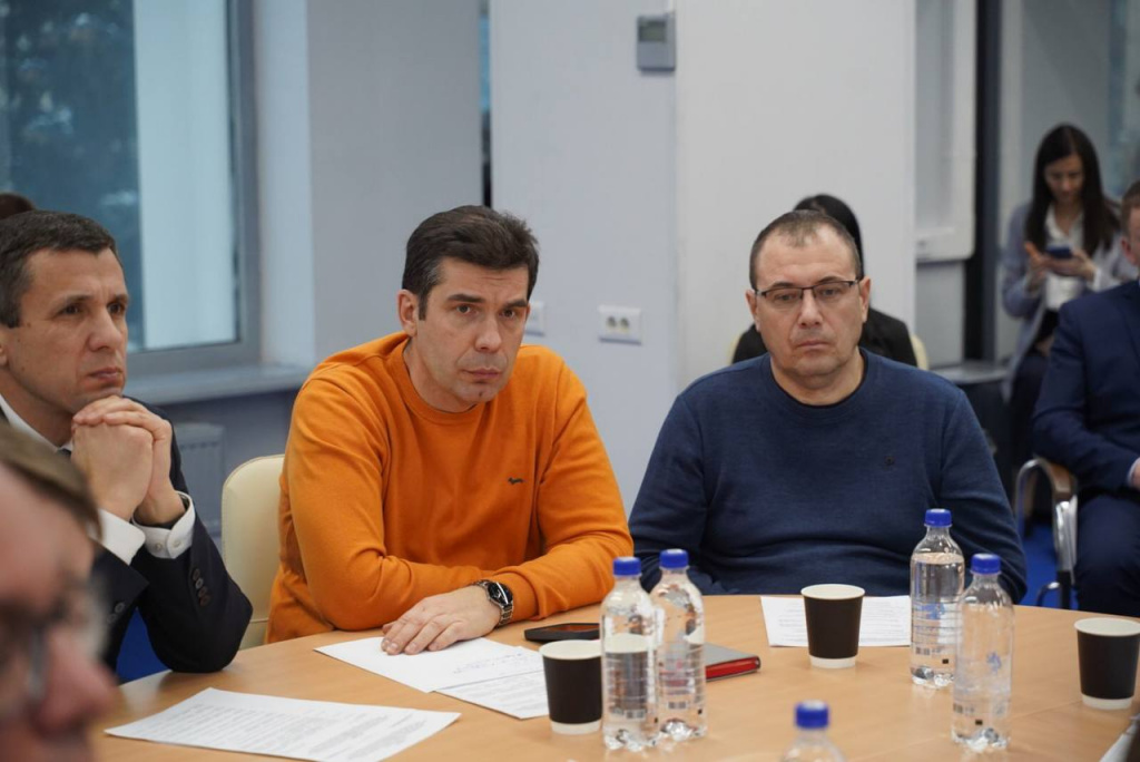 photo_2022-12-02_06-54-11 (2).jpg